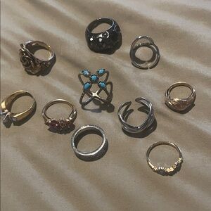 Elegant Gold and Silver Ring Set